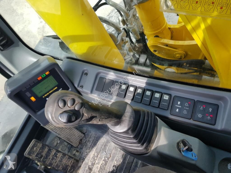 Escavatore New Holland WE210