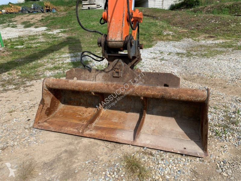 Rýpadlo Hitachi