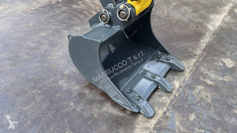 جرافة Wacker Neuson 803