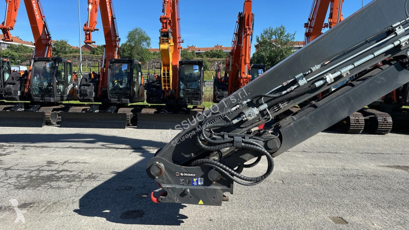 Rýpadlo Hitachi KMC750S-7