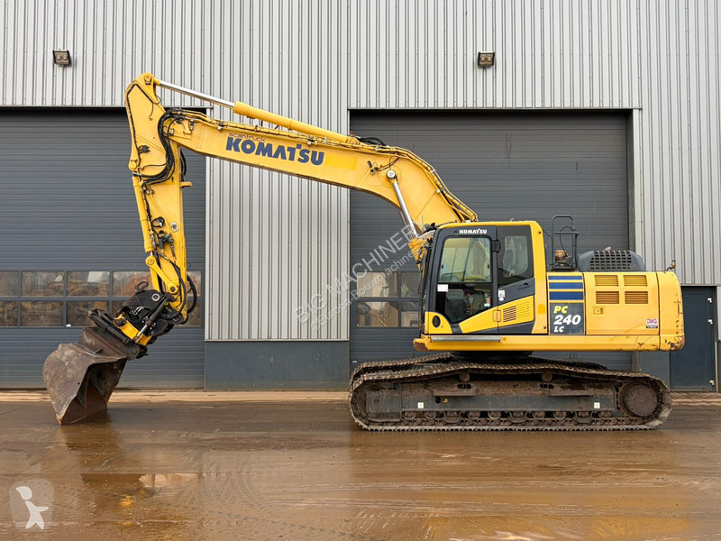 Skovl Komatsu Engcon and 3 x bucket