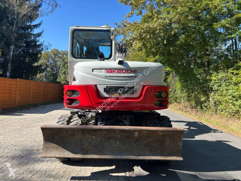 جرافة Takeuchi TB 295 W