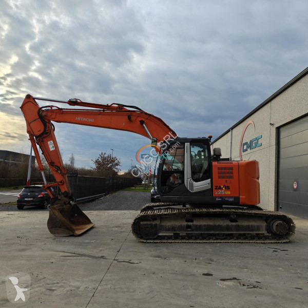 Excavator used Hitachi ZX225USLC-3 ZX225 USLC-3 - Ad n°11033330