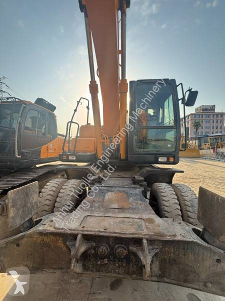 Rýpadlo Hyundai R210W-7