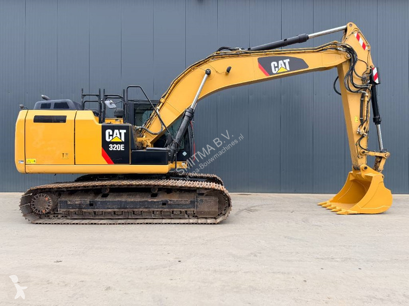 جرافة Caterpillar 320E
