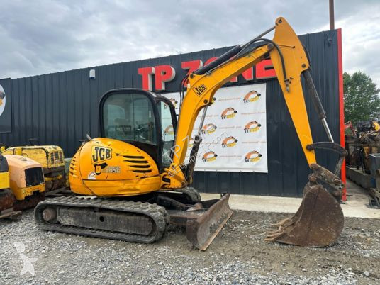 Lopatový nakládač JCB à 18 500 € ht