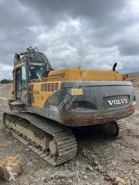 جرافة Volvo EC360
