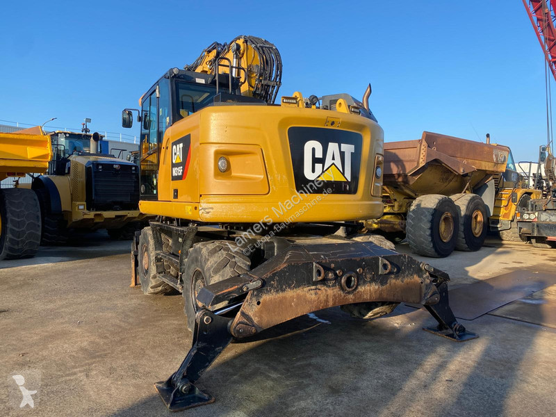 جرافة Caterpillar F