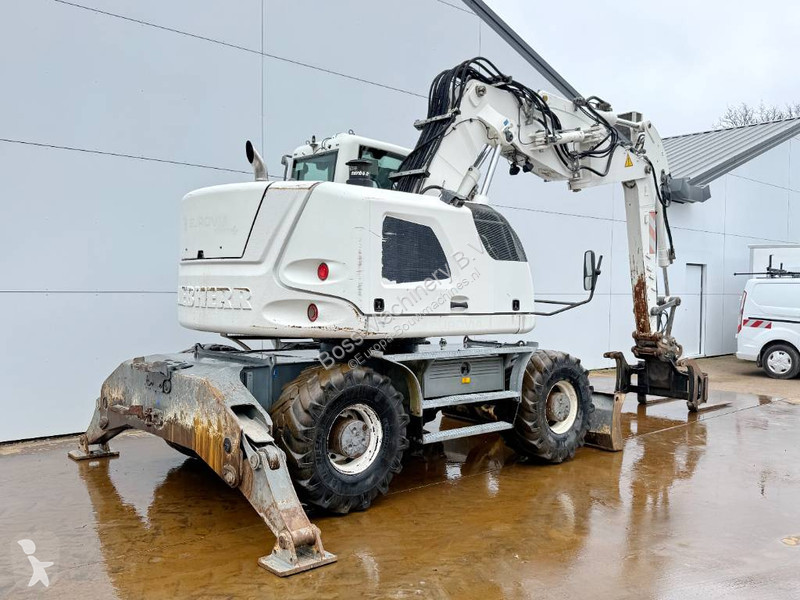 جرافة Liebherr A Compact - Triple Boom / Many...