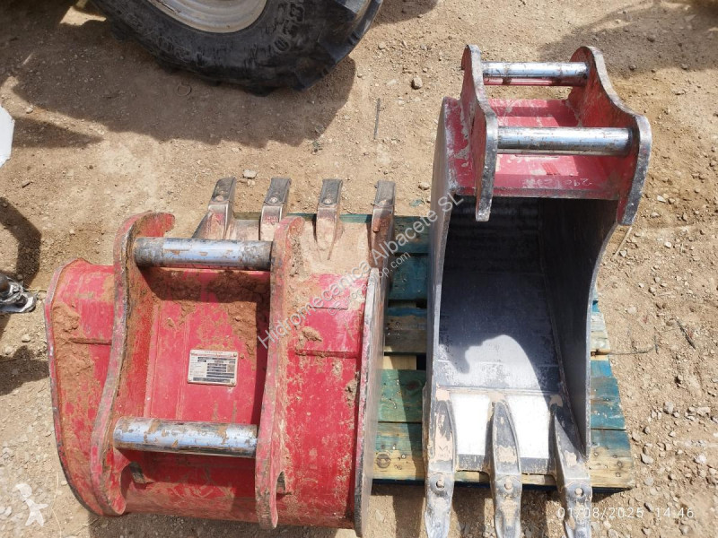 جرافة Takeuchi