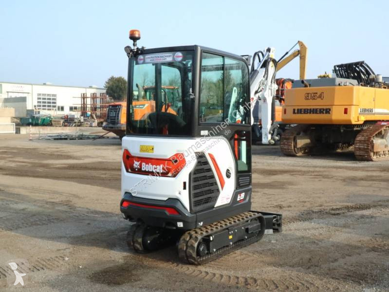 Lopatový nakládač Bobcat E19 R2