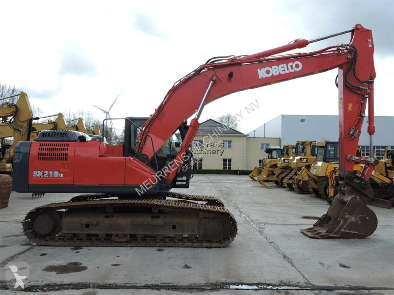 جرافة Kobelco SK210