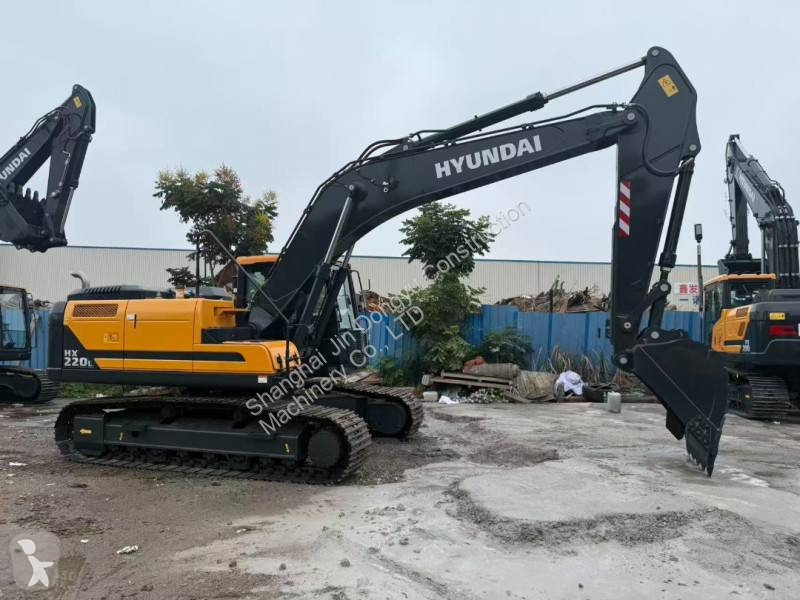 جرافة Hyundai HX220L