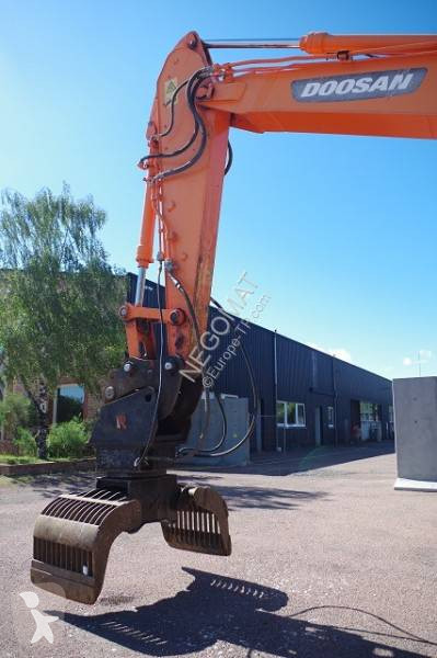 Lopatový nakládač Doosan Pelle à chenilles 18...
