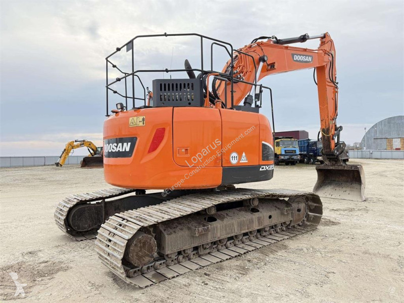 جرافة Doosan LCR-5