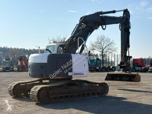 Skovl New Holland KOBELCO E235SR-1ES Kettenbagger