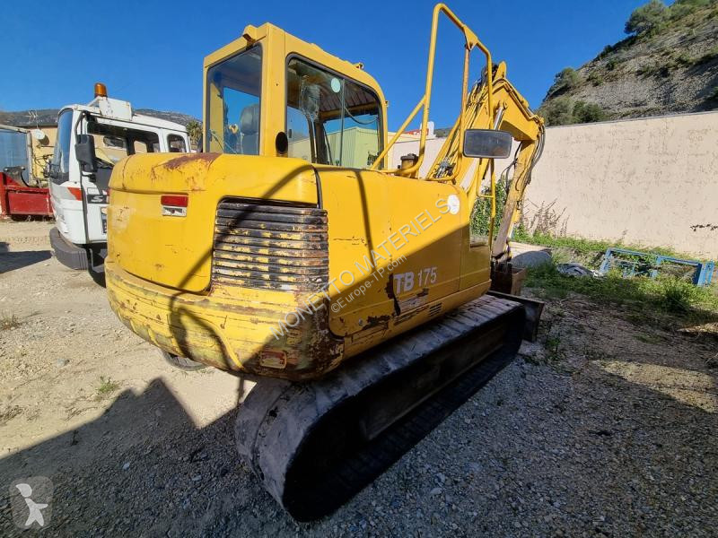 جرافة Takeuchi