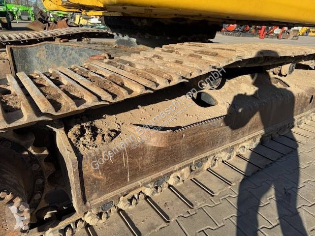 جرافة Komatsu LC8
