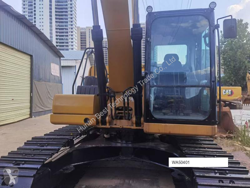 جرافة Caterpillar 320