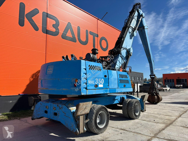 جرافة Terex Fuchs