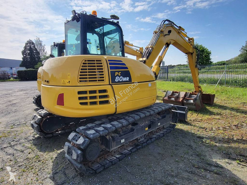 جرافة Komatsu PC80MR-5