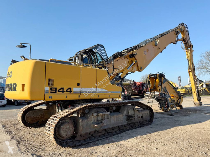 جرافة Liebherr UHD - 23 Meter Demolition Hydr...