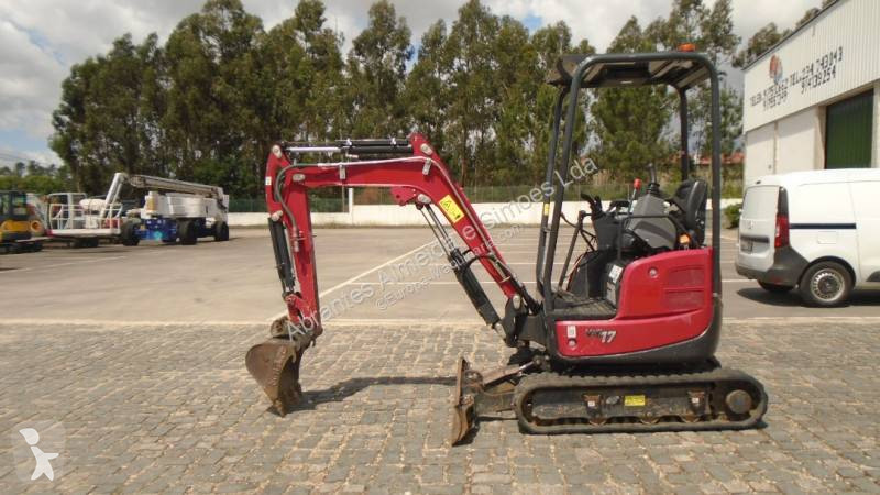 جرافة Yanmar