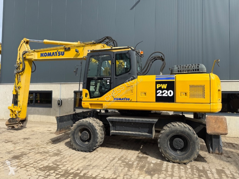 جرافة Komatsu 220-7 - 220 - 200 -