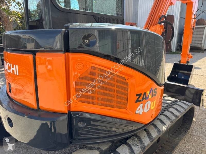 جرافة Hitachi
