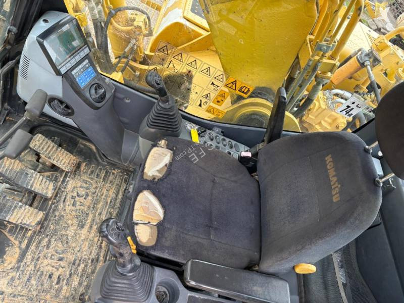 Rýpadlo Komatsu