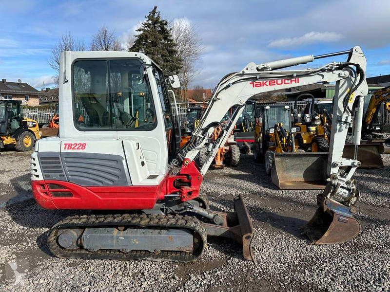 Lopatový nakládač Takeuchi Minibagger 25.500 EUR