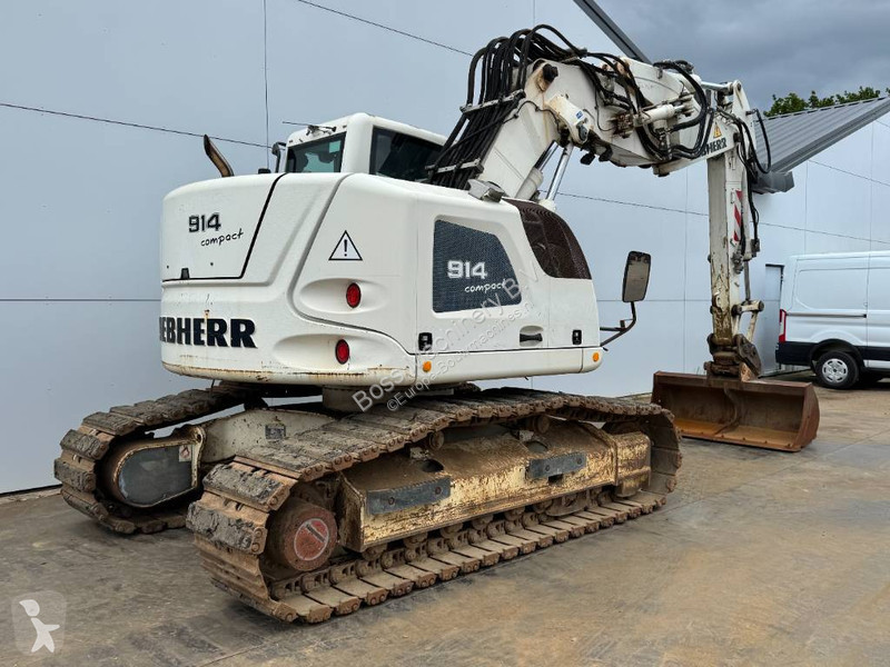 جرافة Liebherr R Compact - 5 Buckets + Forks +...