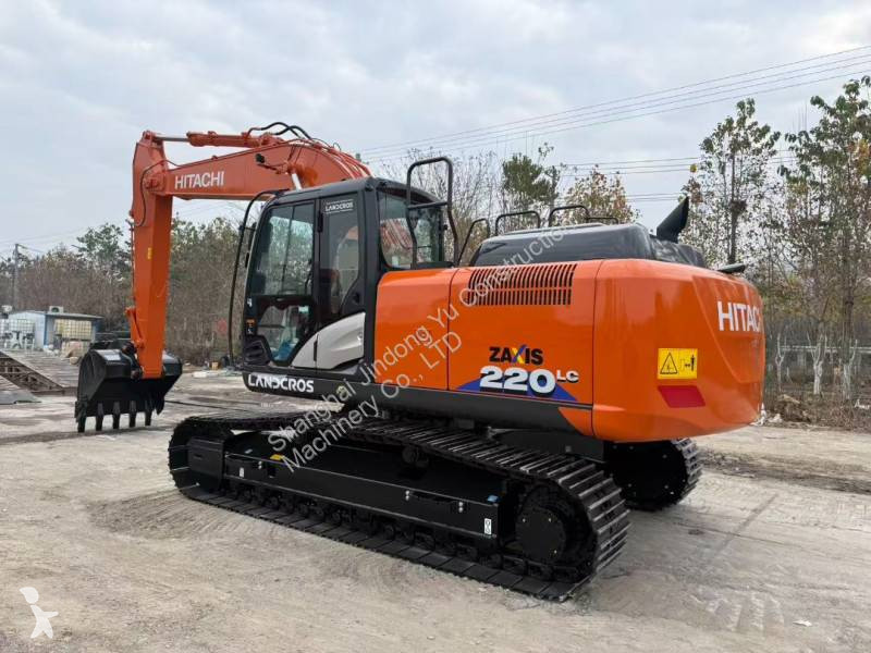 جرافة Hitachi ZX220LC-6A