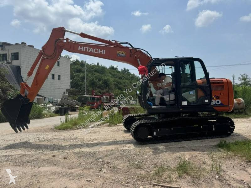 جرافة Hitachi ZX130C-6A
