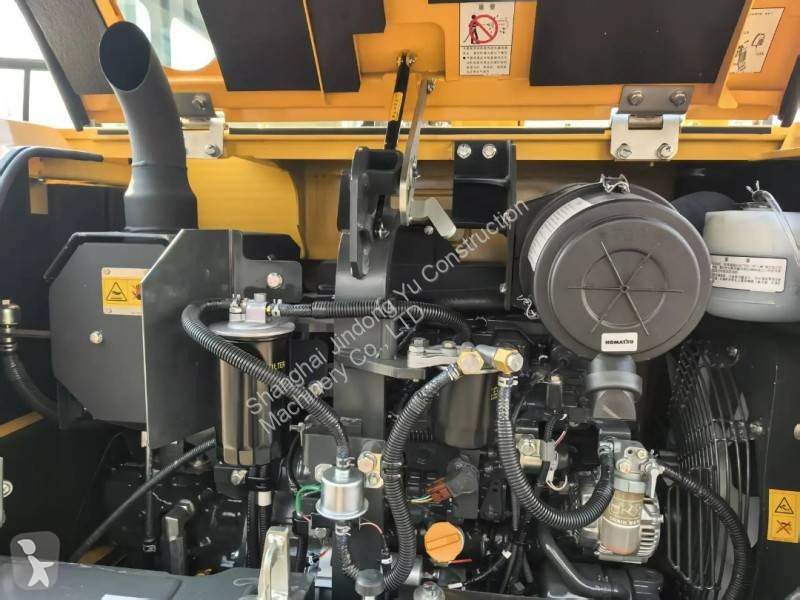 جرافة Komatsu PC70-11MO
