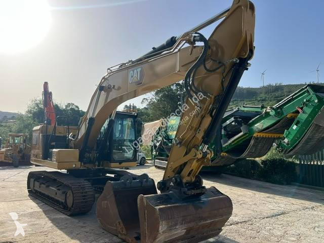 جرافة Caterpillar 323