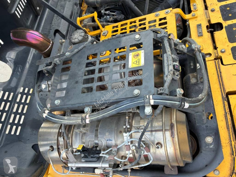 جرافة Komatsu LC11