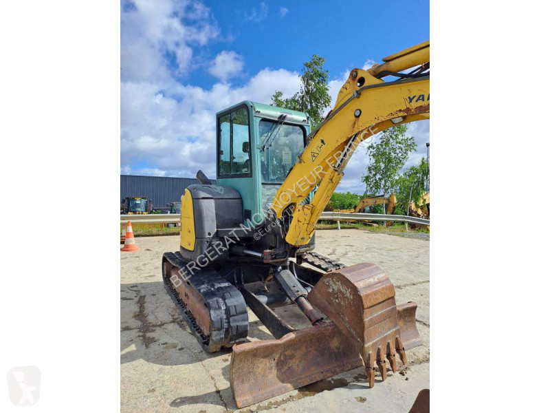 جرافة Yanmar VIO50