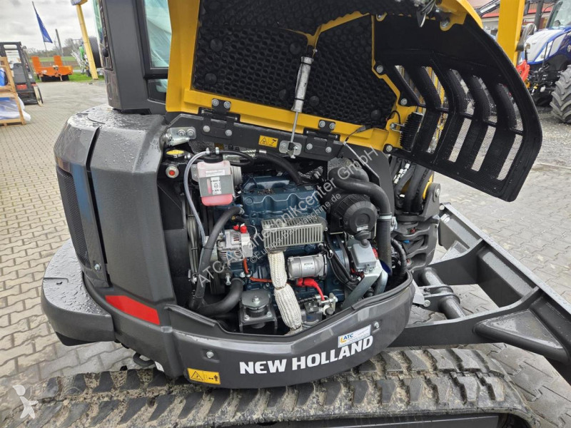 Lopatový nakládač New Holland  E38D