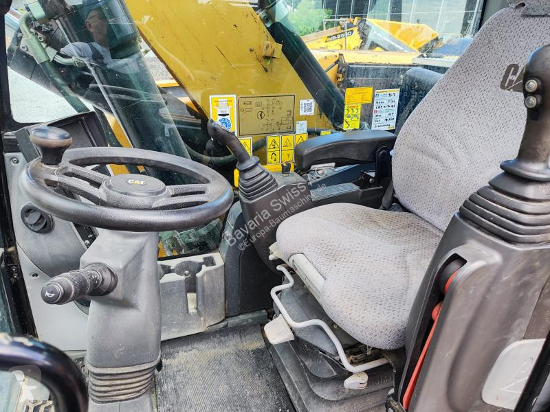 Escavatore Caterpillar MF