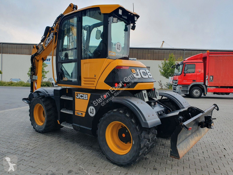 جرافة JCB 110W / Pratzen / nur 572h! / 2023