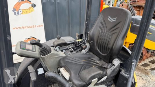 Rýpadlo Yanmar vio27-6 canopy à 21500 € ht