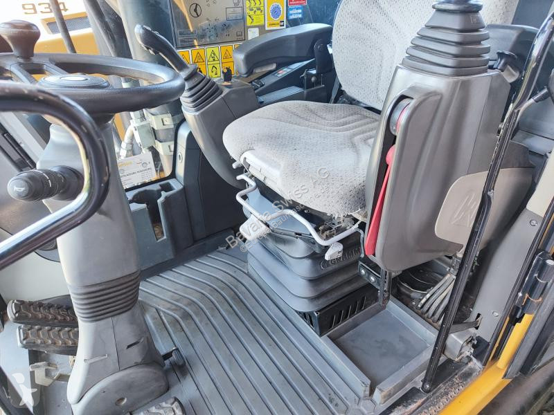 Escavatore Caterpillar MF