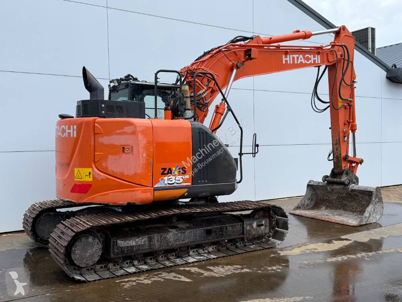 جرافة Hitachi - Quick Coupler / Automatic Greasing