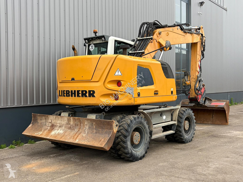 جرافة Liebherr A918