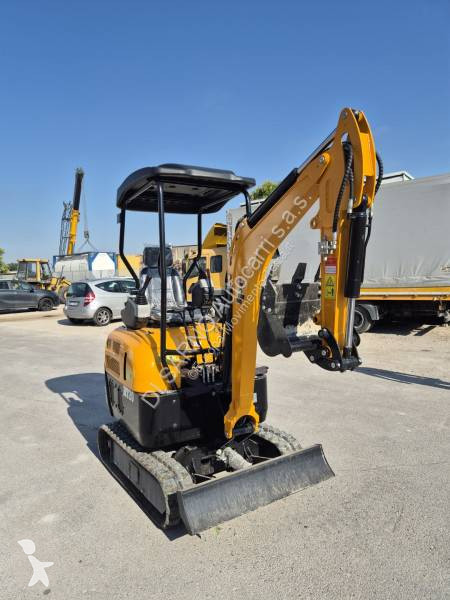 Lopatový nakládač JPC HT20