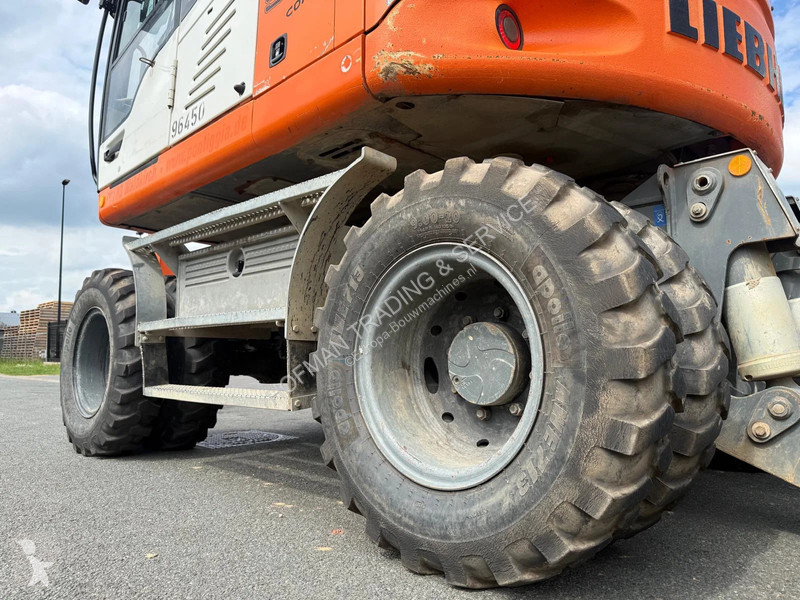 جرافة Liebherr Compact | A/C