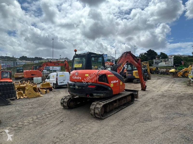 جرافة Kubota kx80-4a