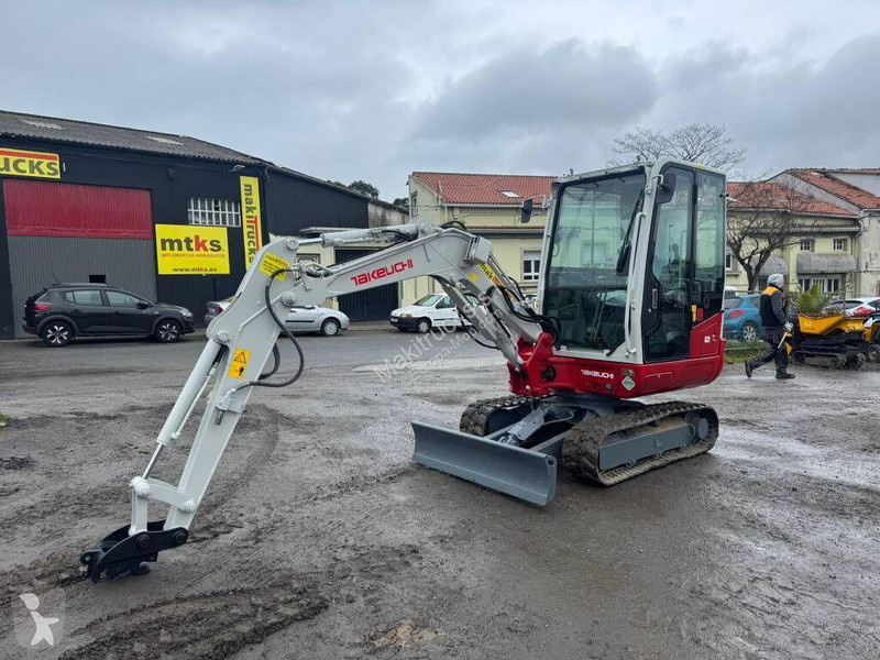 Lopatový nakládač Takeuchi 230
