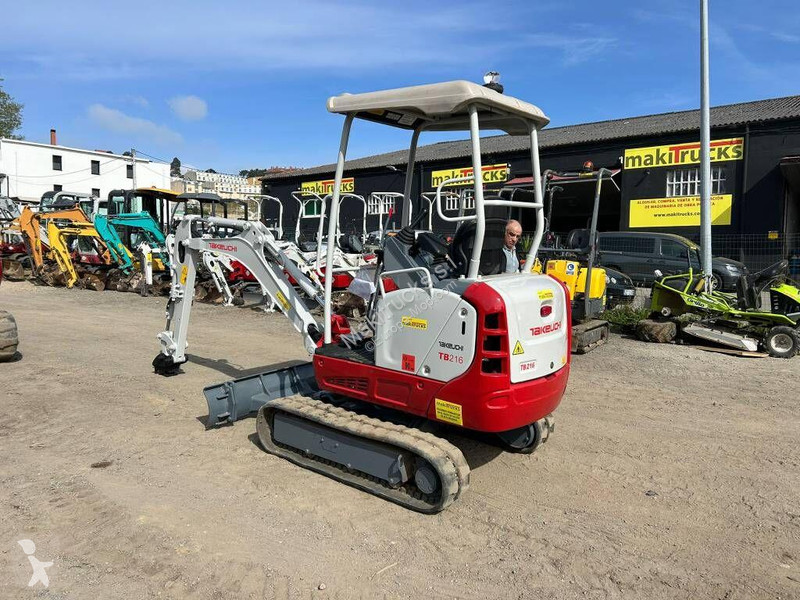 Rýpadlo Takeuchi tb216